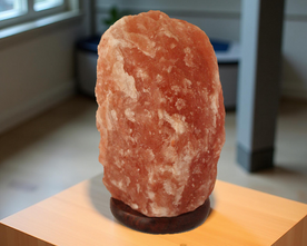 Lámpara de sal del Himalaya de entre 2 y 4 kg encendida, luz cálida para armonizar espacios